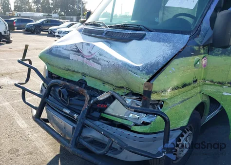 2005 Dodge Sprinter Van 2500 Shc z USA, uszkodzony, nr VIN WD2PD644655757321